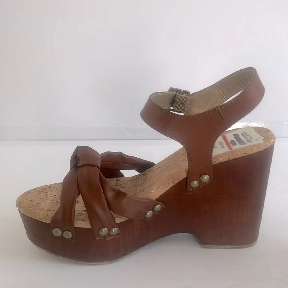 KORKS $129 Women Dawson Wedge Platform Chunky Heel Sandal Brown Shoes Size 8 NEW